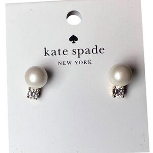 Kate Spade Pearls Of Wisdom Studs Earrings NWT 2248